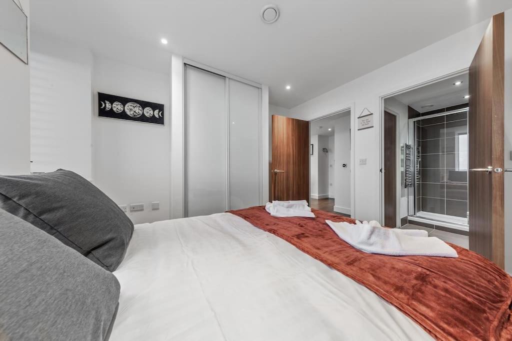 New Apartment 20 Mins From Waterloo London Bp36 Exterior foto